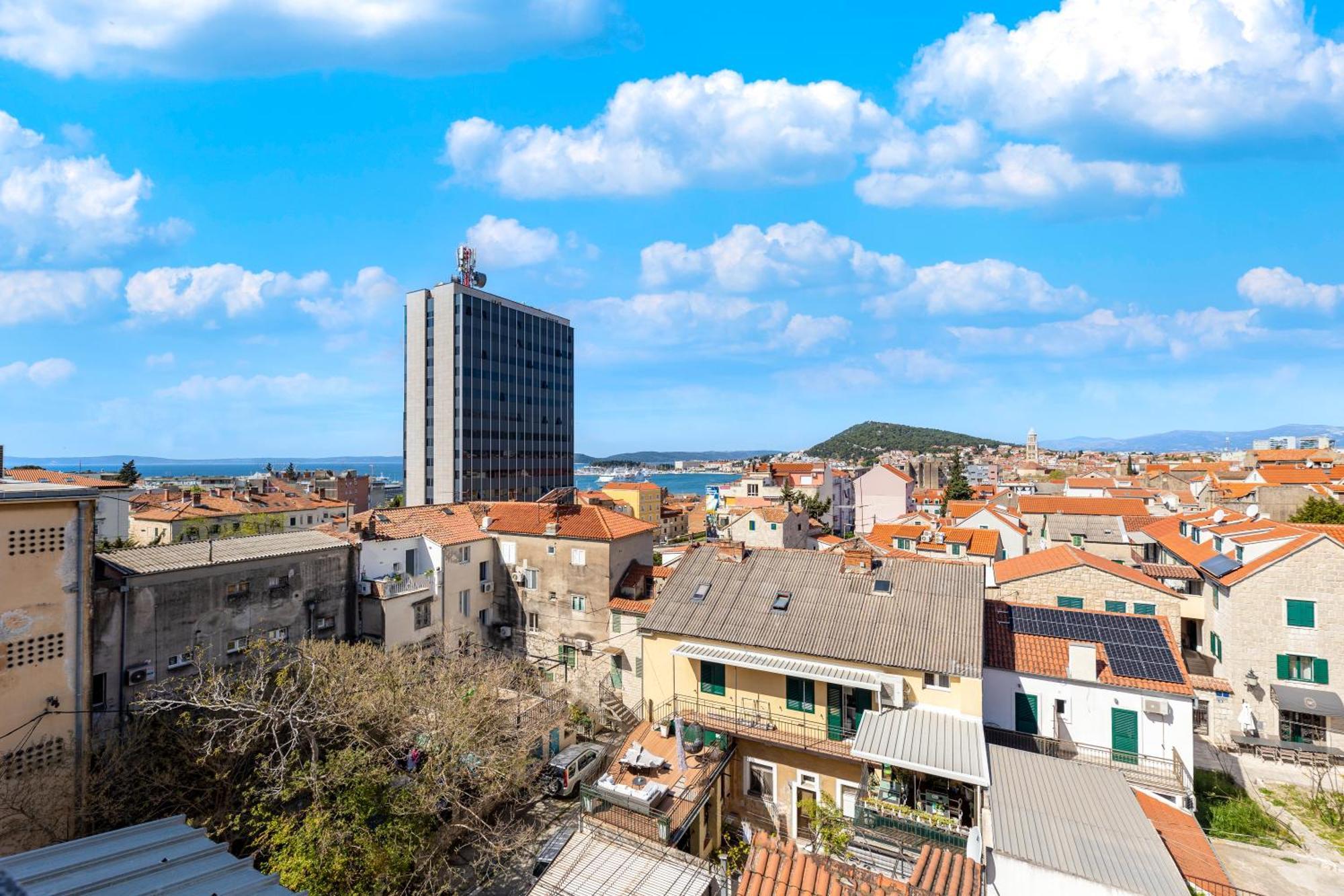 Apartment Kokolo With Sea View Split Dış mekan fotoğraf