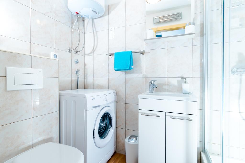 Apartment Kokolo With Sea View Split Dış mekan fotoğraf